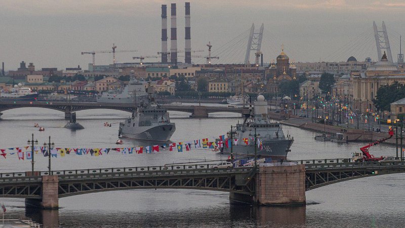 Репетиция военно-морского парада в Санкт-Петербурге